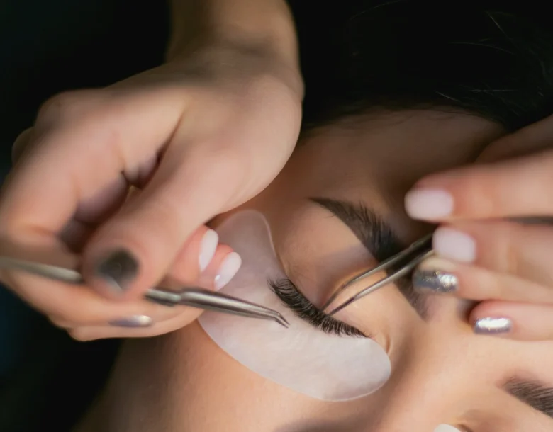 Wimpern färben